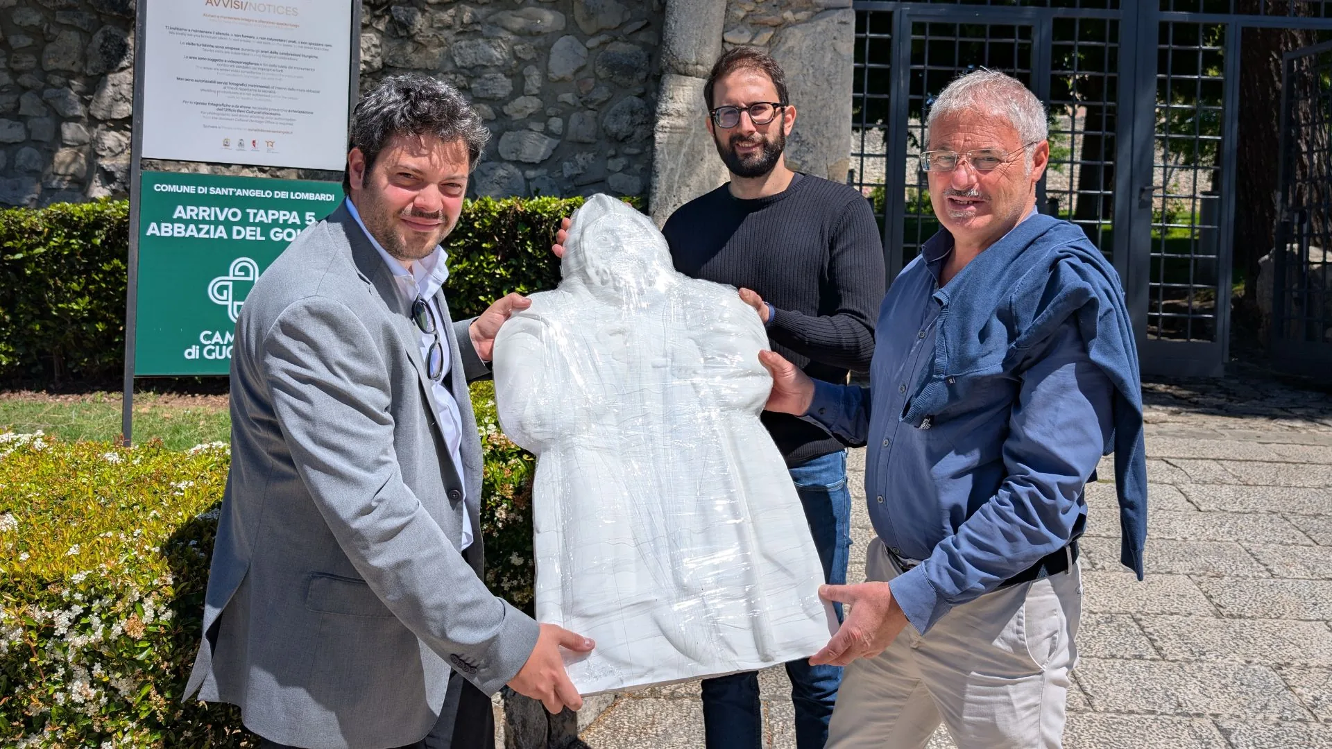 Consegna dell'opera dedicata a San Guglielmo