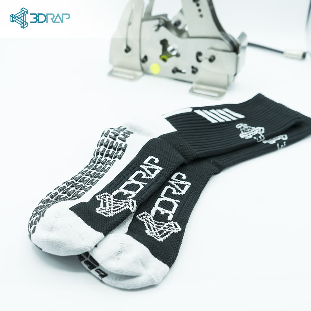 Socks for Simracing \ Calzini per Simracer &#8211; the perfect grip on simracing pedals &#8211; Ngasa Accessories