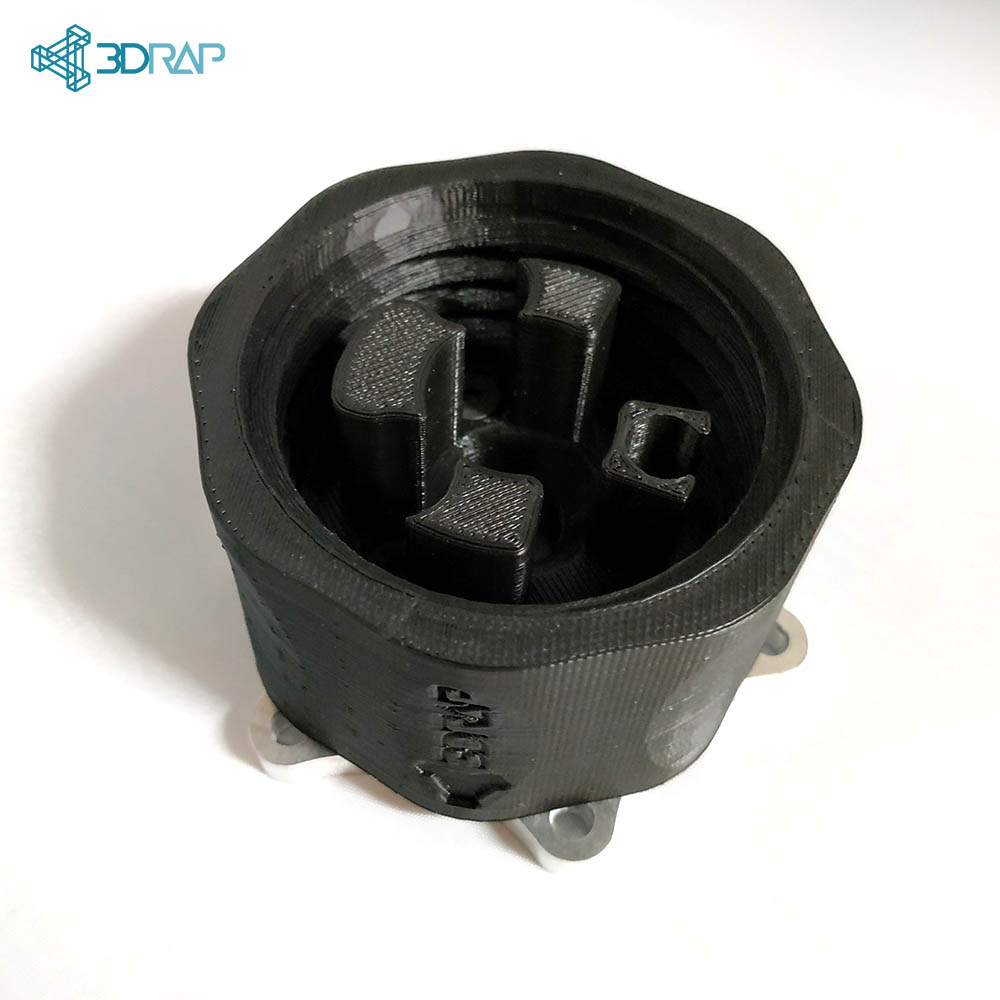 LRevo Adapter from Thrustmaster wheels to 6x70mm HUB 3DRap